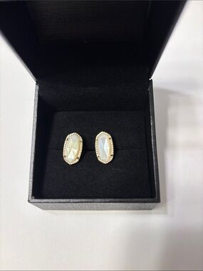 Kendra Scott Iridescent Opal Gold Oval Stud Earrings